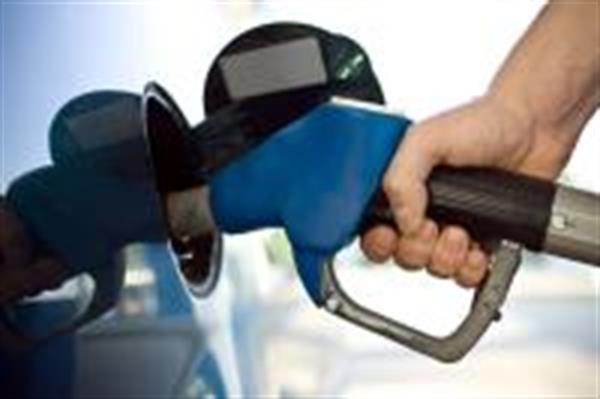 مالیات فروش بنزین ۳۰درصد شد