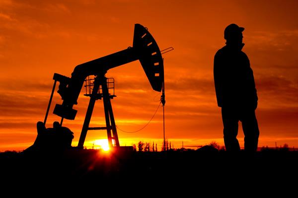 کاهش شمار دکل‌های نفتی آمریکا برای نخستین بار از مارس
