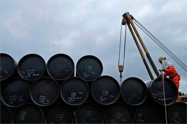 قیمت نفت سبک ایران در مرز ۷۰ دلار برای هر بشکه ماند