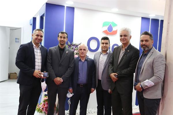 بیست و سومین نمایشگاه نفت گاز و پتروشیمی ایران 60