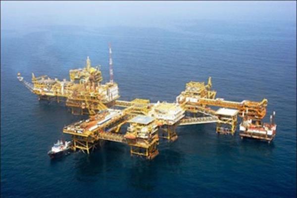 ساخت شش شناور عملیاتی برای شرکت پایانه های نفتی در داخل کشور