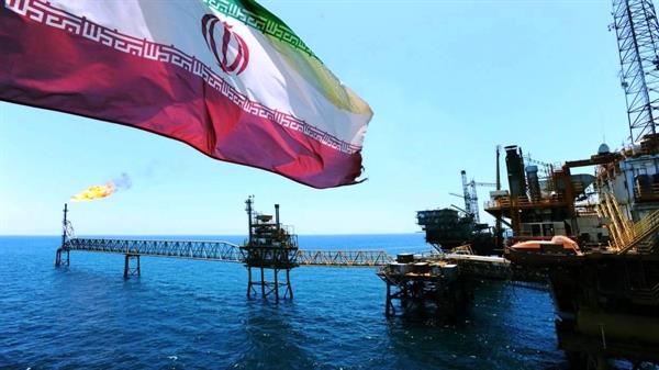 پوتین مشتری‌های نفت ایران را قاپ می‌زند؟
