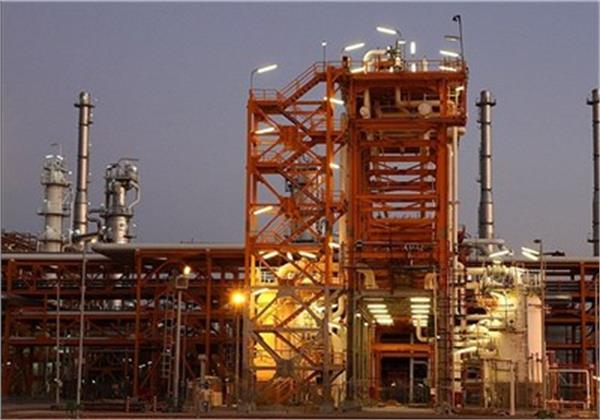 اتحادیه اروپا تحریم ۲ شرکت نفتی ایران را لغو کرد