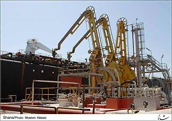صادرات فرآورده های نفتی ایران پارسال به روزانه ٢٢٠ هزار بشکه رسید