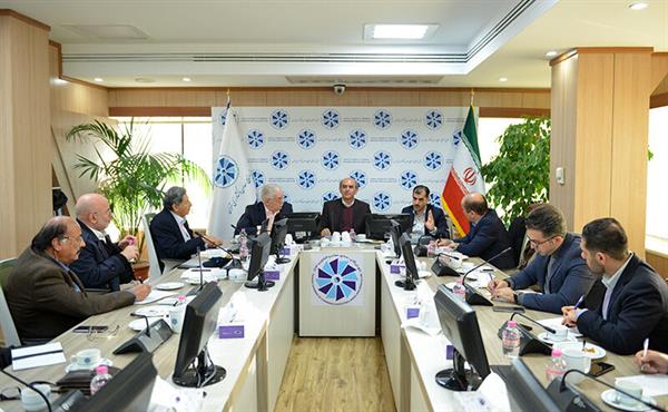 بررسی مسائل جهانی نفت و گاز در کمیسیون انرژی اتاق تهران