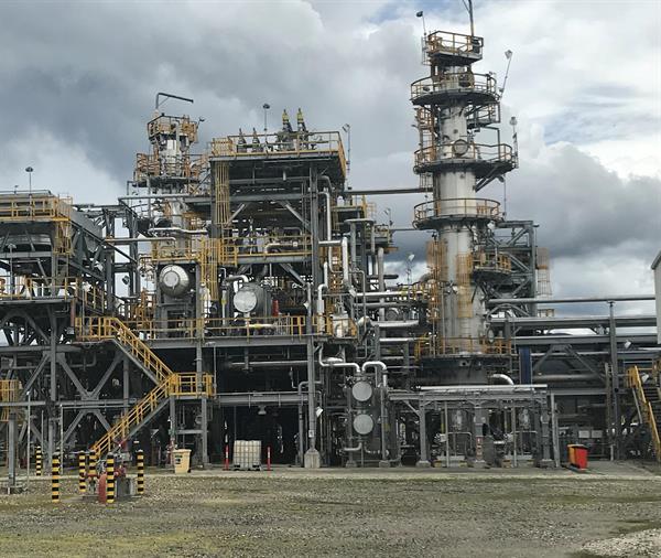 Shell, Exxon Close Deal To Build Five LNG Import Terminals