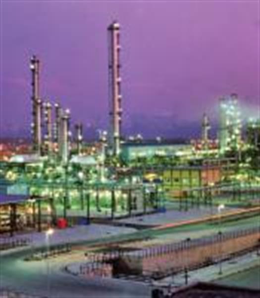 نفت خام با قیمت ٩٥ درصد فوب خلیج فارس به پالایشگاه ها عرضه می شود