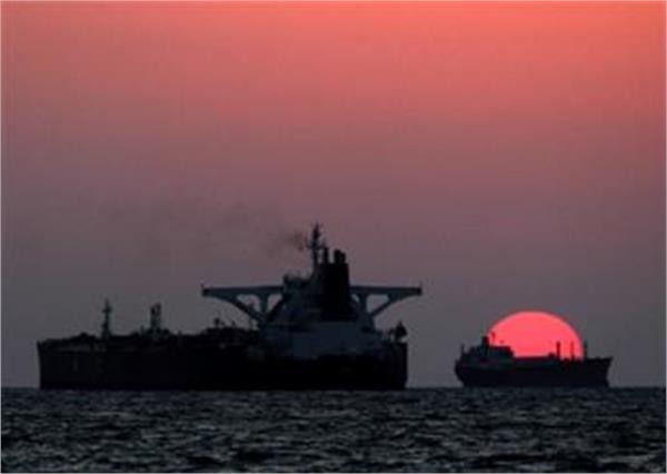 افزایش ذخیره‌سازی نفت بر روی آب/ رونق بازار نفت در خلیج‌فارس