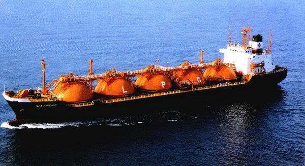 ایران صادرات میعانات گازی را کاهش می‌دهد