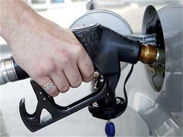 بنزین و گازوئیل بر خلاف اظهارات نوبخت گران شد