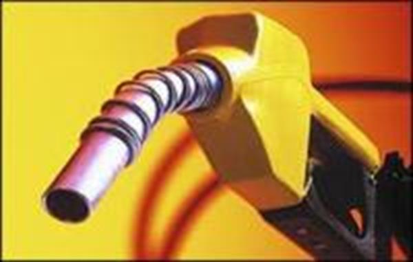 نرخ کارمزد بنزین افزایش یافت