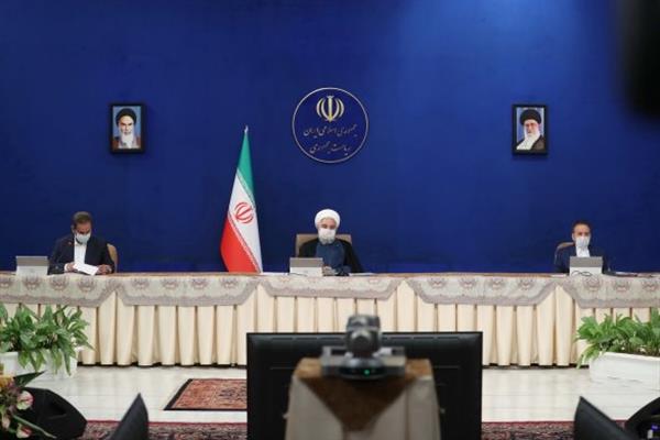 روحانی: مذاکرات هسته ای صادرات نفت ایران را به 2.7 میلیون بشکه رساند