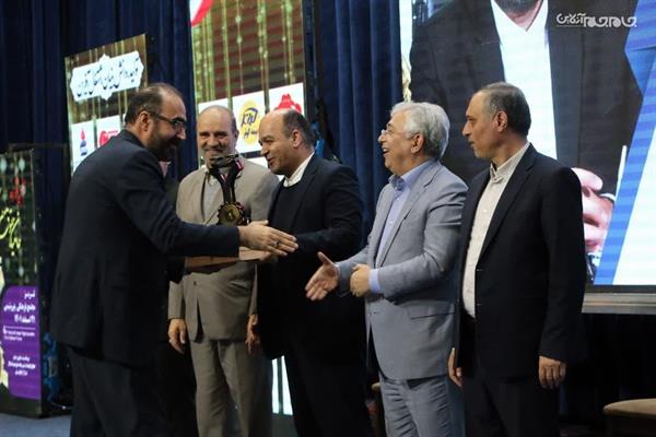 شرکت پالایش نفت تبریز به عنوان واحد منتخب حامی حقوق مصرف کننده برگزیده شد.