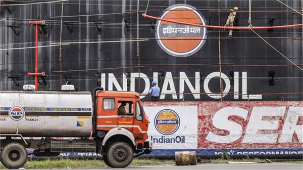 Indian refiners send mixed signals on Iran sanctions
