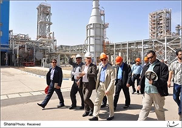 بازدید معاون وزیر نفت از مجتمع های پتروشیمی استان کرمانشاه