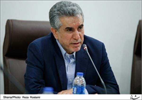 سهم سازندگان در صنعت نفت ایران باید به ٧٠ درصد برسد