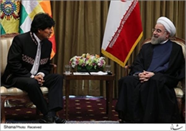 روحانی در دیدار با رئیس جمهوری بولیوی: تهران و لاپاز باید برای توسعه و تقویت مناسبات دو جانبه تلاش کنند
