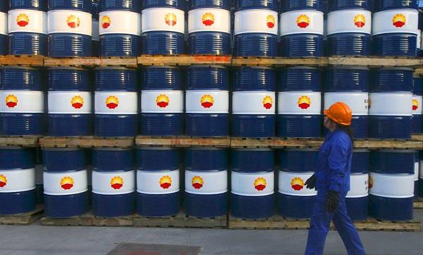 کاهش قیمت نفت با کاهش تقاضای نفت چین