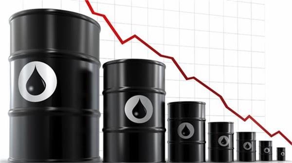 Oil prices fall on Iran crude expectations, strong dollar