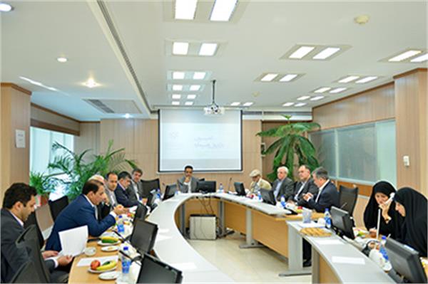 اولین جلسه کمیسیون بازار پول‌و‌سرمایه برگزار شد /پیشنهادات اعضا برای برنامه کاری کمیسیون بازار پول و سرمایه