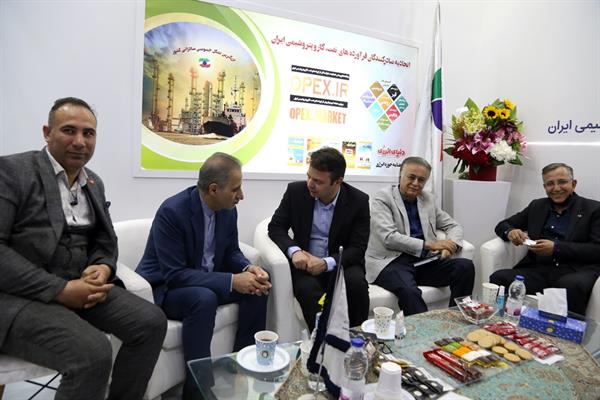 بیست و سومین نمایشگاه نفت گاز و پتروشیمی ایران 52