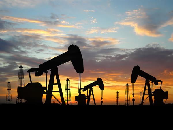 Oil Prices Fall As EIA Reports Crude, Gasoline And Distillate Build