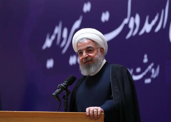 روحانی: تحویل با تاخیر ارز صادراتی به سامانه نیما خیانت است