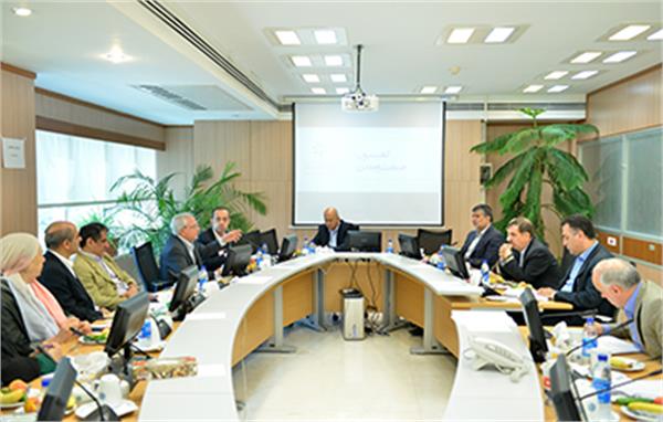 چهارمین نشست کمیسیون صنعت و معدن اتاق تهران برگزار شد/ تصویب تشکیل کارگروه‌های سه‌گانه در کمیسیون / دولت در برندسازی دخالت نکند