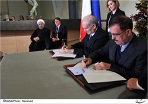 ایران و ایتالیا ١٤ سند همکاری امضا کردند