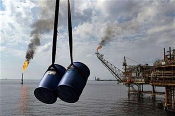 مذاکرات غیرمستقیم ایران و آمریکا، سقوط سنگین قیمت نفت را در پی داشت