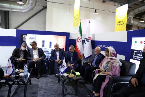 بیست و سومین نمایشگاه نفت گاز و پتروشیمی ایران 42