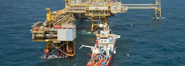 Zanganeh: Saudi Arabia, Russia Cannot Replace Iranian Crude