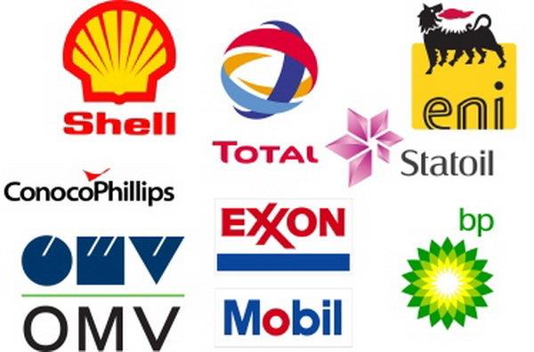 قرارداد نفتی با شل و BP امضا نکردیم/ فقط با توتال توافق کردیم