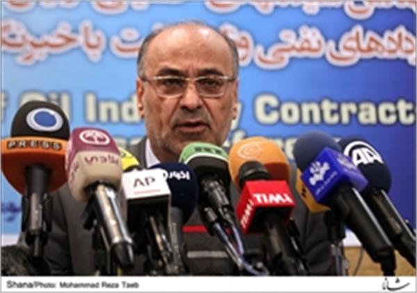 معاونت حقوقی ریاست جمهوری در حال بررسی متن قراردادهای جدید نفتی است