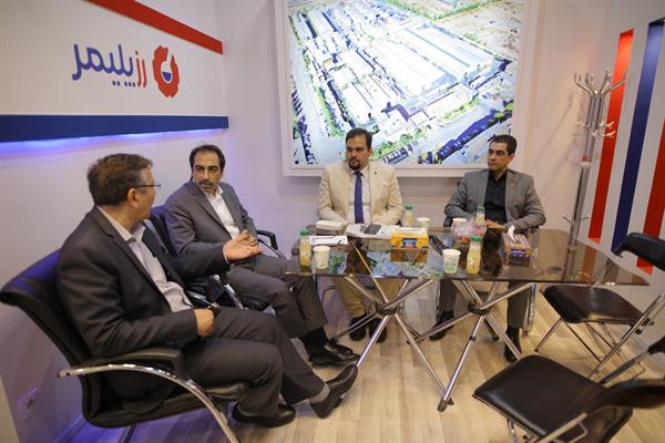 چهارمین روز نمایشگاه 98 7