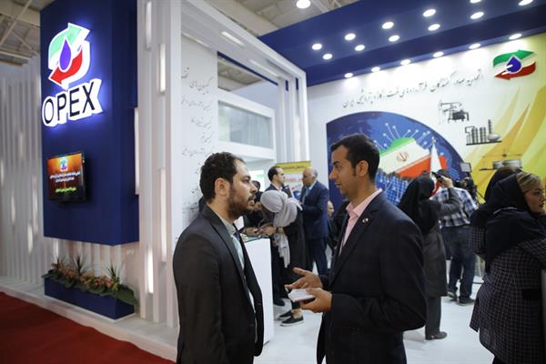 اولین روز نمایشگاه 98 14