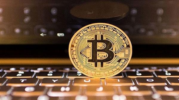 قیمت بیت کوین و ارز‌های دیجیتال امروز دوشنبه ۳ آبان ۱۴۰۰ + جدول