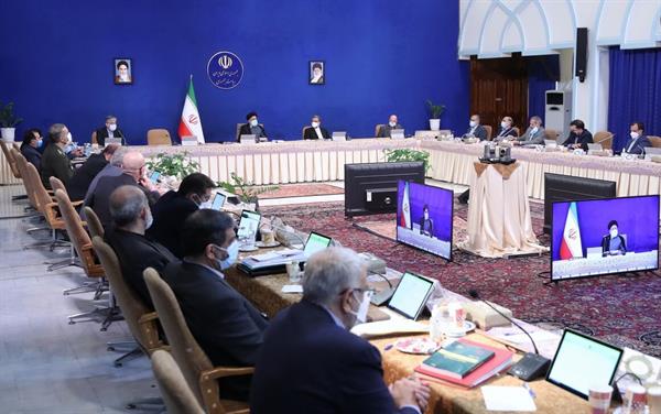 مسائل مربوط به صنعت نفت را با قدرت پیگیری کرده‌ایم