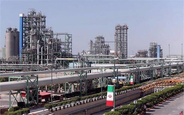 تنوع مشتریان و توسعه بازارهای اروپایی مهم‌ترین استراتژی پتروشیمی امیرکبیر در سال 97