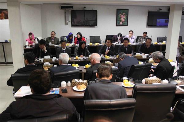 سمینار با هیات چینی 1