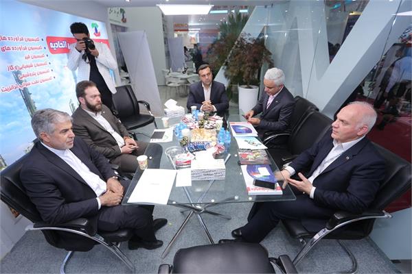 روز دوم نمایشگاه نفت و گاز 97 38