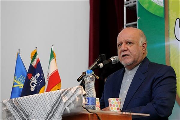 بخش نفت، گاز و پتروشیمی، خط مقدم جبهه نبرد با دشمن است