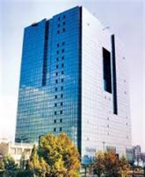 درخواست عضو هیأت رئیسه اتاق ایران از رئیس کل بانک مرکزی؛ بانک مرکزی اعتمادسازی را جدی بگیرد