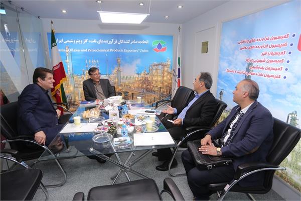 روز دوم نمایشگاه نفت و گاز 97 4