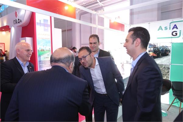 روز اول نمایشگاه نفت و گاز 97 30