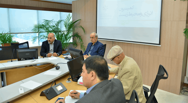در پنجمین کمیسیون انرژی و محیط زیست مطرح شد مدیران ارشد شرکت نفت به اتاق تهران می‌آیند