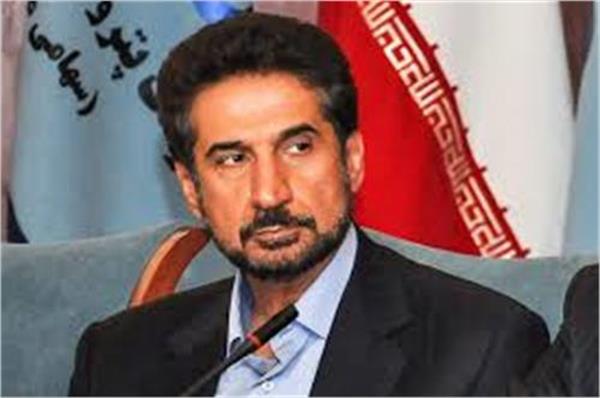 دبیر انجمن صنفی کار فرمایی صنعت پتروشیمی اعلام کرد: عزم شرکت های پتروشیمی برای افزایش صادرات در سال 95
