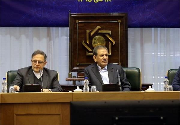 دستور مجدد جهانگیری به صادرکنندگان برای فروش دلار به نظام بانکی/ برخورد قضایی با متخلفان