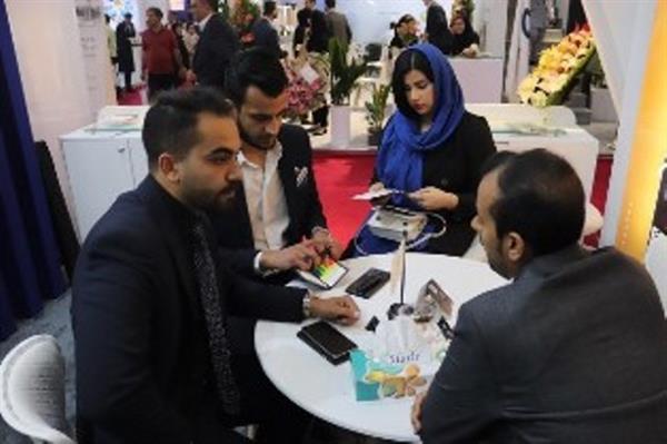 گزارش تصویری از اولین روز بیست و هفتمین نمایشگاه بین المللی نفت و گاز پالایش  51