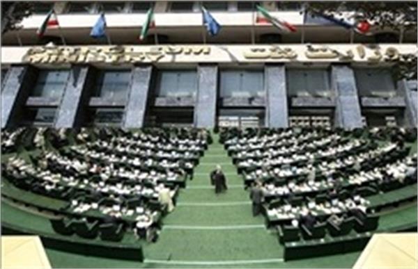 نباید کسری پرداخت یارانه ها از وزارت نفت تأمین شود